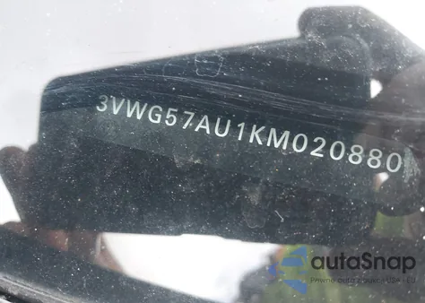 2019 Volkswagen Golf 1.4T S/1.4T Se z USA, uszkodzony, nr VIN 3VWG57AU1KM020880